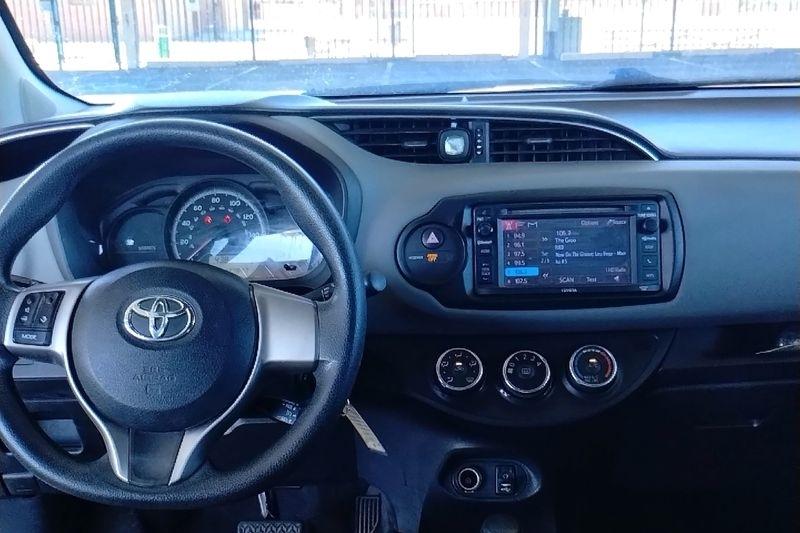 Toyota Yaris  2015