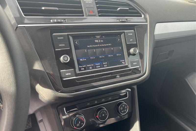 Volkswagen Tiguan  2021