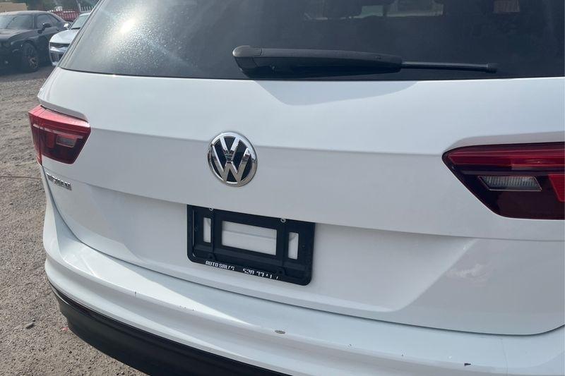 Volkswagen Tiguan  2021