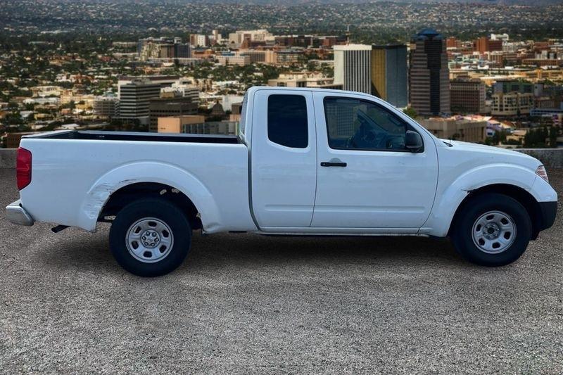 Nissan Frontier  2016