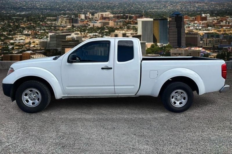 Nissan Frontier  2016