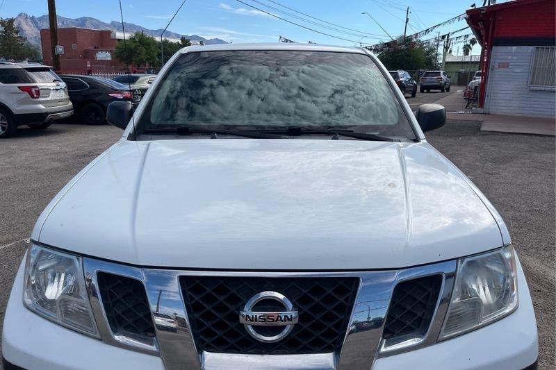 Nissan Frontier  2016
