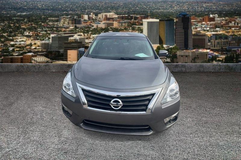 Nissan Altima  2015
