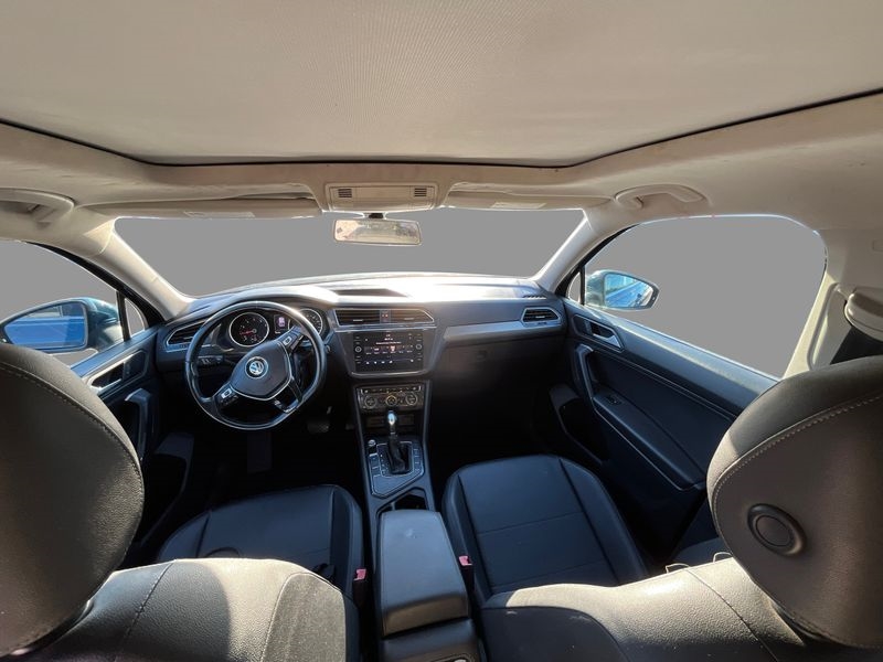 2019 Volkswagen Tiguan SEL R-Line photo 19