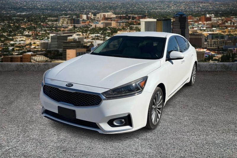 2018 Kia Cadenza Premium