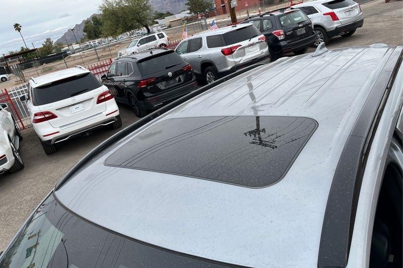 Mitsubishi Outlander  2020