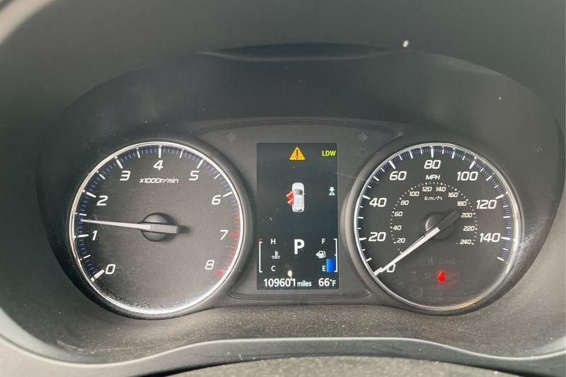 Mitsubishi Outlander  2020