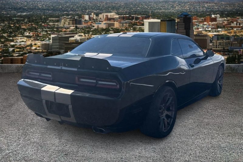 Dodge Challenger  2013
