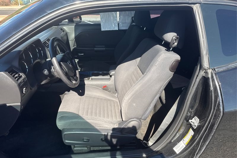 Dodge Challenger  2013