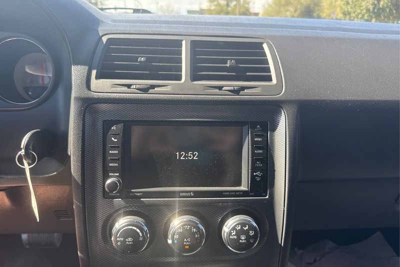 Dodge Challenger  2013