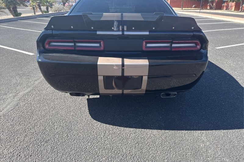 Dodge Challenger  2013