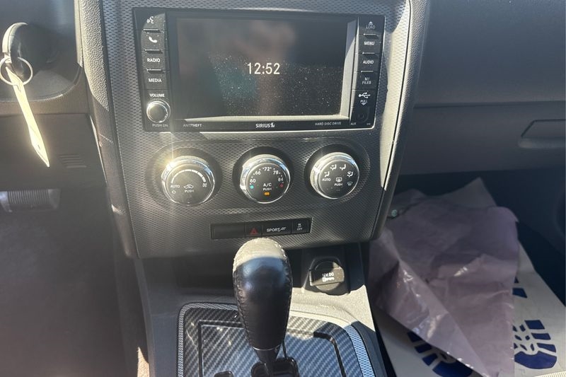 Dodge Challenger  2013