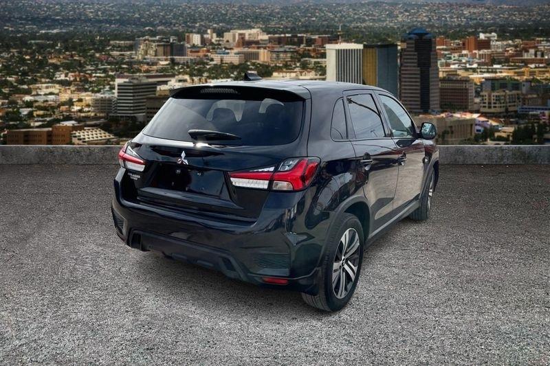 Mitsubishi Outlander Sport  2022