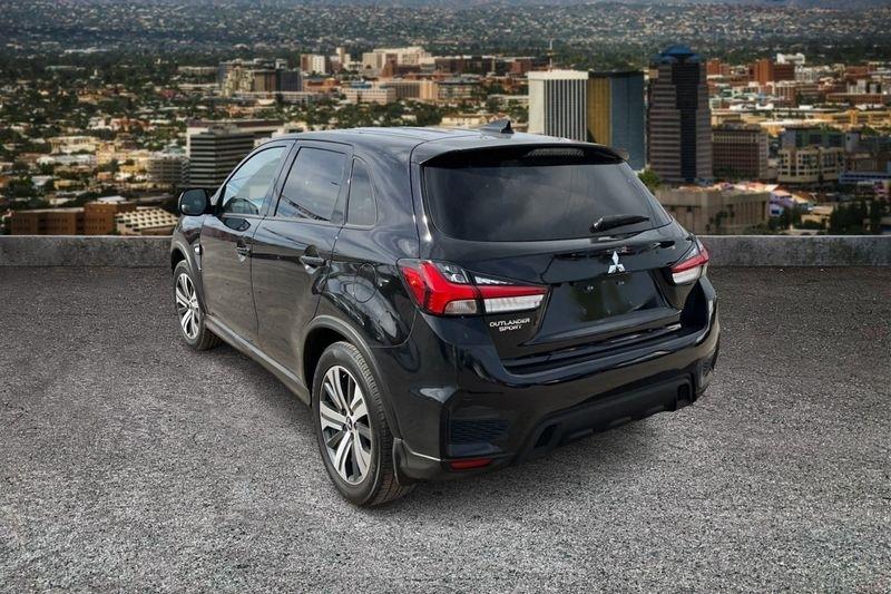 Mitsubishi Outlander Sport  2022