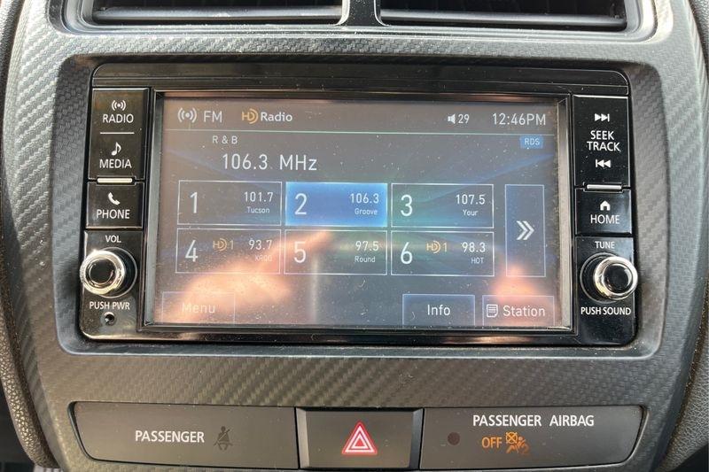 Mitsubishi Outlander Sport  2022