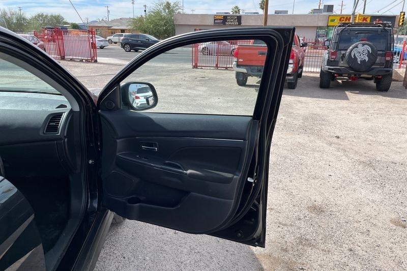 Mitsubishi Outlander Sport  2022