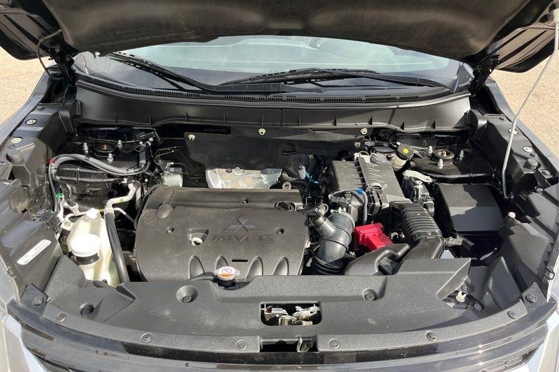 Mitsubishi Outlander Sport  2022