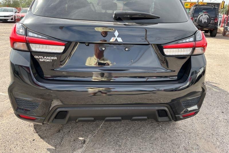 Mitsubishi Outlander Sport  2022