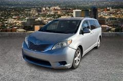 2017 Toyota Sienna 