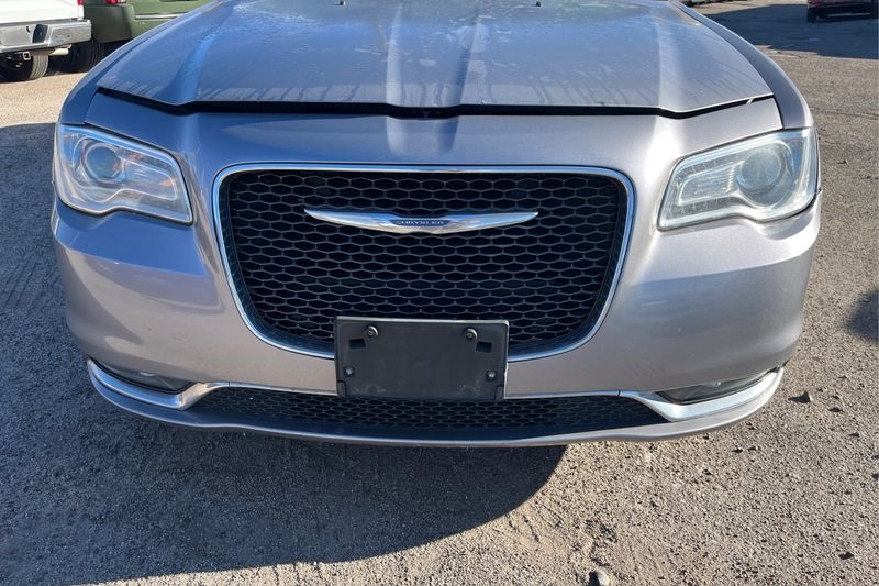 Chrysler 300  2016