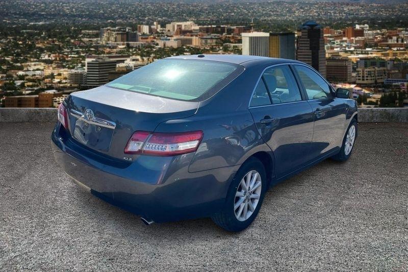 Toyota Camry  2011