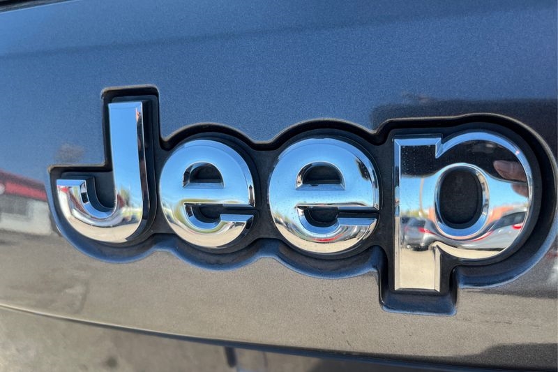 Jeep Grand Cherokee  2017