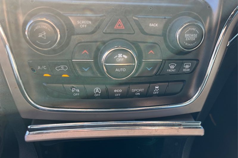 Jeep Grand Cherokee  2017