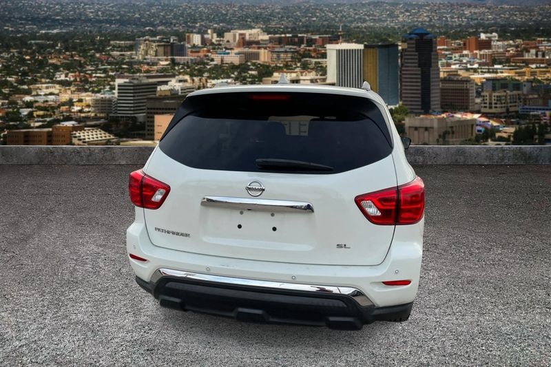 Nissan Pathfinder  2020