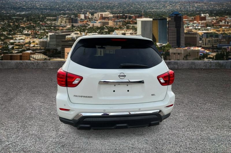 Nissan Pathfinder  2020