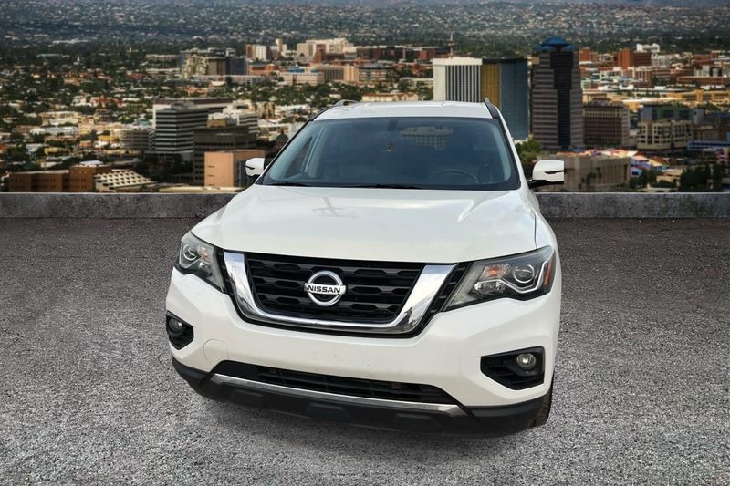Nissan Pathfinder  2020