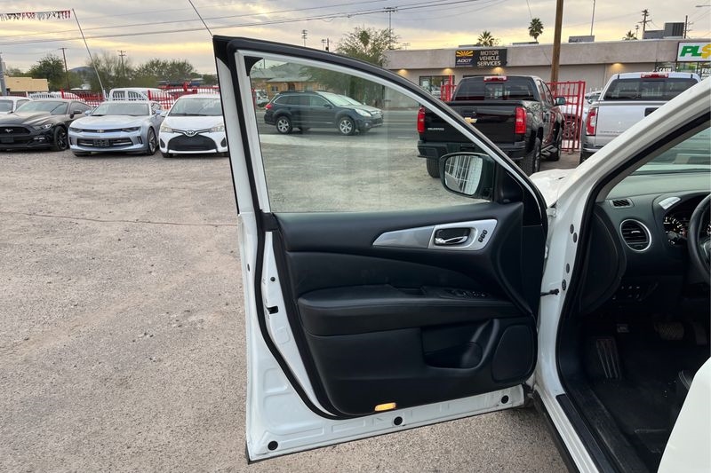 Nissan Pathfinder  2020