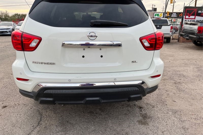 Nissan Pathfinder  2020