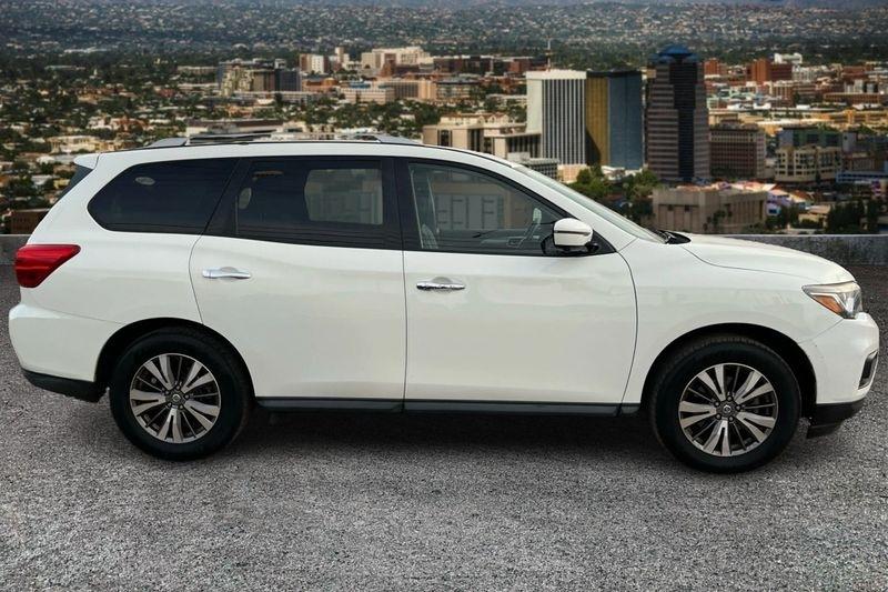 Nissan Pathfinder  2020