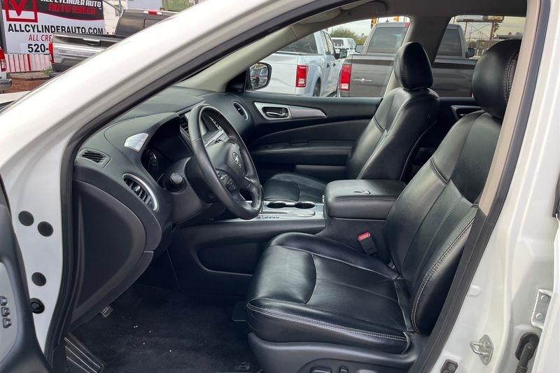 Nissan Pathfinder  2020