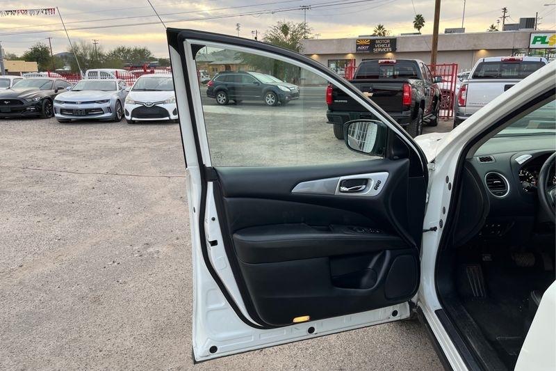 Nissan Pathfinder  2020