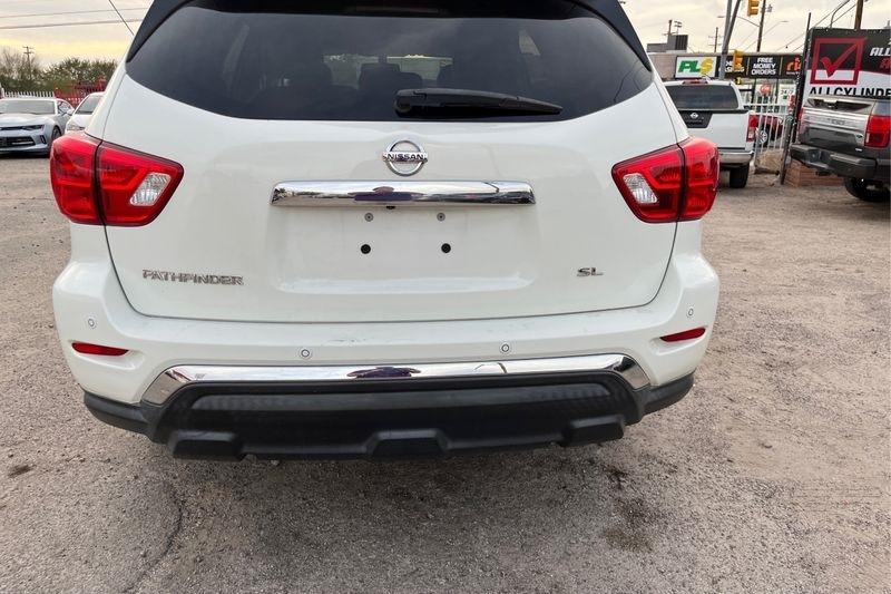 Nissan Pathfinder  2020