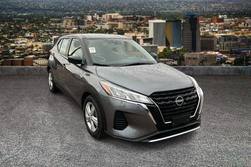 2023 Nissan Kicks S
