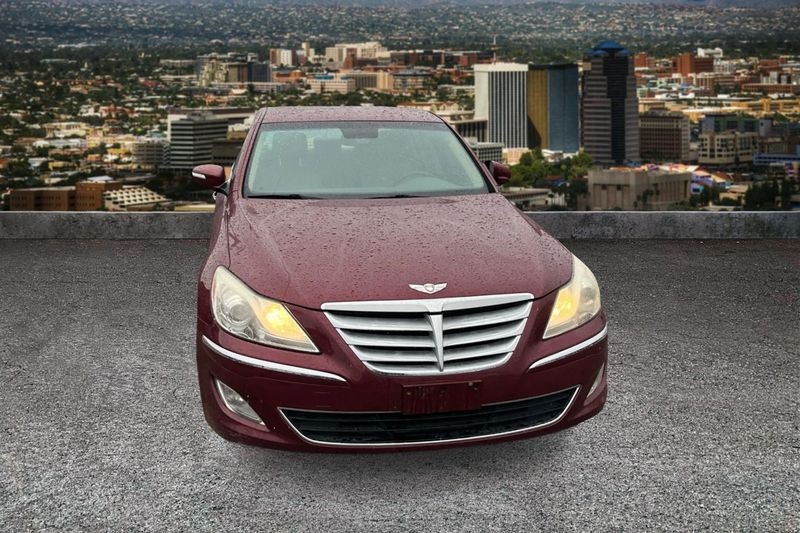 2013 Hyundai Genesis 3.8's photo