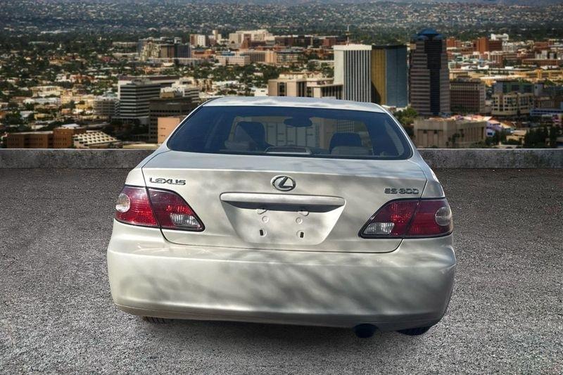 Lexus ES 300  2002