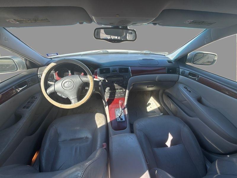 Lexus ES 300  2002