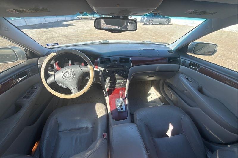 Lexus ES 300  2002