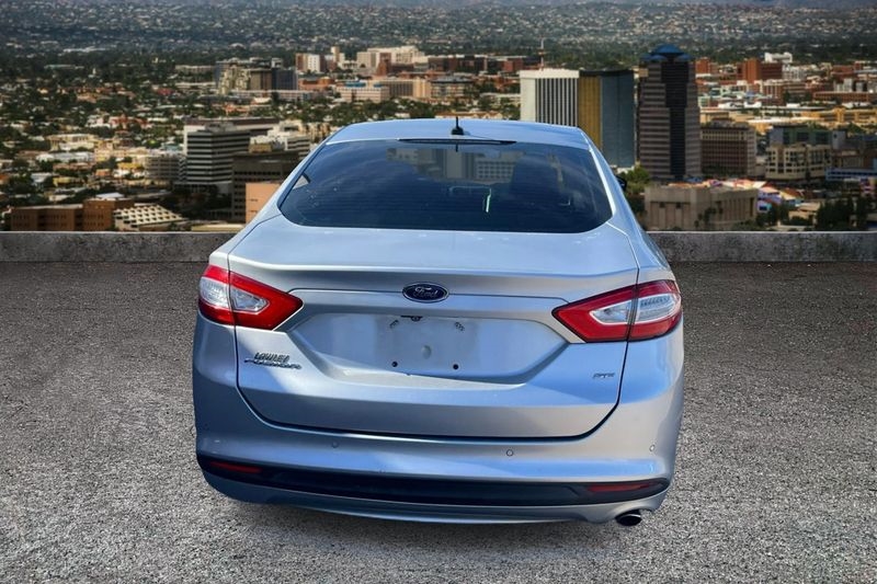 Ford Fusion  2013