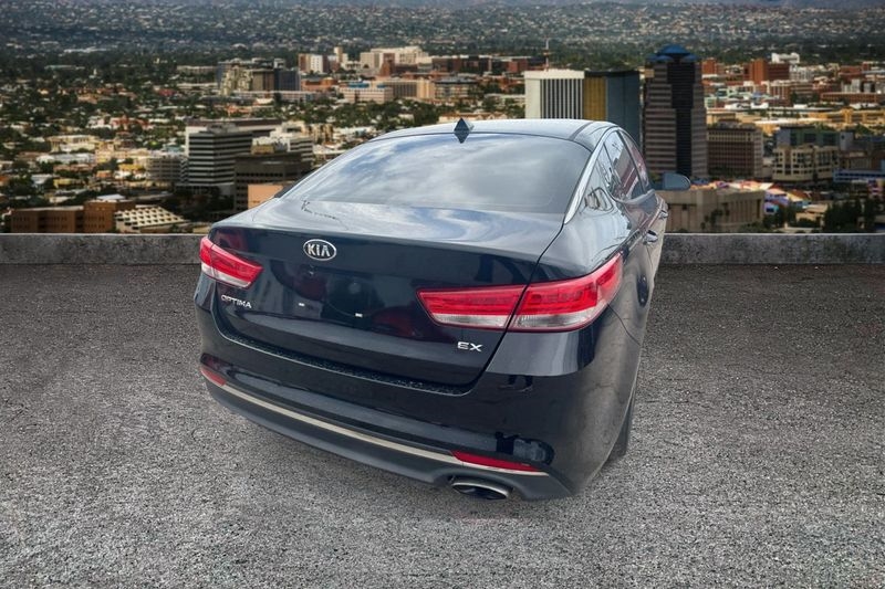 Kia Optima  2017