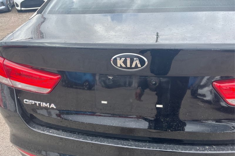 Kia Optima  2017