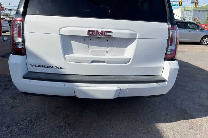 GMC Yukon XL  2015