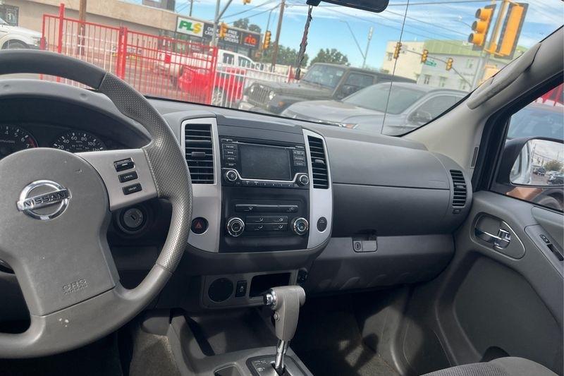 Nissan Frontier  2017