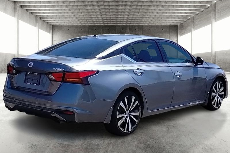 Nissan Altima  2019