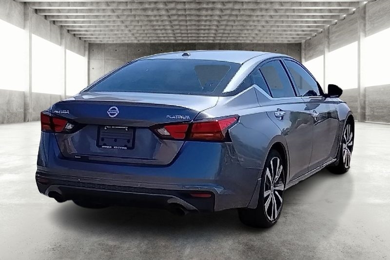 Nissan Altima  2019