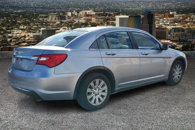 Chrysler 200  2014