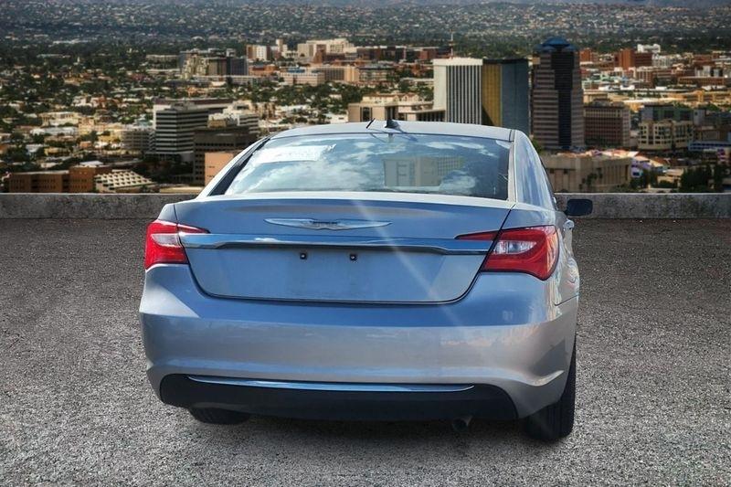 Chrysler 200  2014